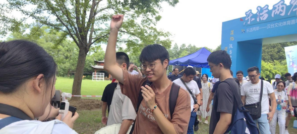 武汉,不止于此!第二届 #我在大陆成长记# 火热征集中,你的故事价值百万流量!378 武汉,不止于此!第二届 #我在大陆成长记# 火热征集中,你的故事价值百万流量!378