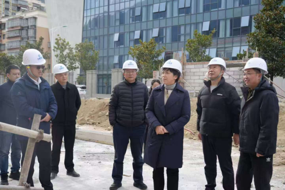 1.鍥涘窛鐪佸鍙板姙涓讳换鍒樻檽鏅ㄨ皟鐮旀掣瀹氬幙瀹氱偣甯壎宸ヤ綔57