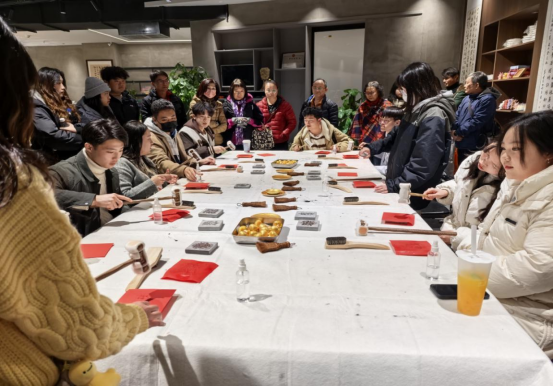 共探荆楚文脉 同叙同胞情谊40 共探荆楚文脉 同叙同胞情谊40