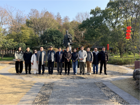 黄冈市台协召开会长675