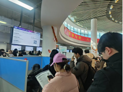 合肥台企参加“合肥请您来，20万个岗位供您选”高校毕业生现场对接会225