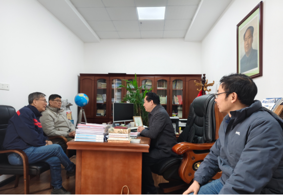 武穴市委常委徐楷会见黄冈市亚东水泥有限公司高管一行103