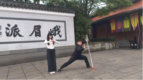 8.两岸青年乐山冬令营 叹“武韵同源 两岸一心”232
