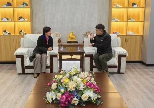 夏小兰带队开展春节走访活动