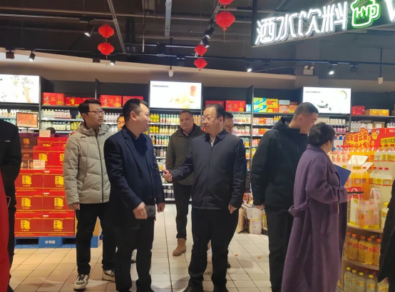 荆州市商务局局长汤光华检查好邻居商贸春节前安全生产工作167