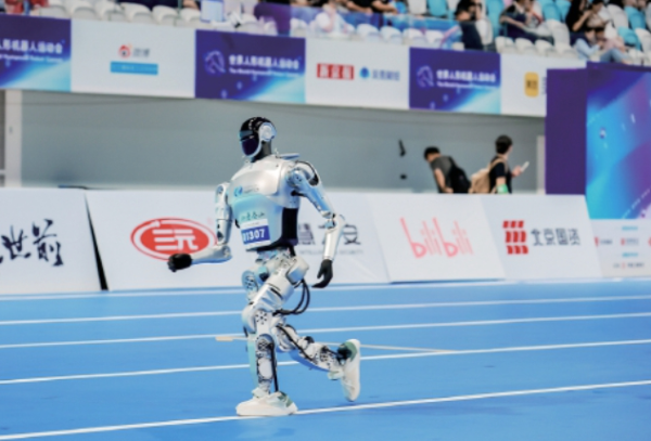 具身智能加速迈入应用时代 济南人形机器人产业如何乘势而上？129