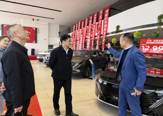 孝感市委常委贺卫东走访调研台资企业21