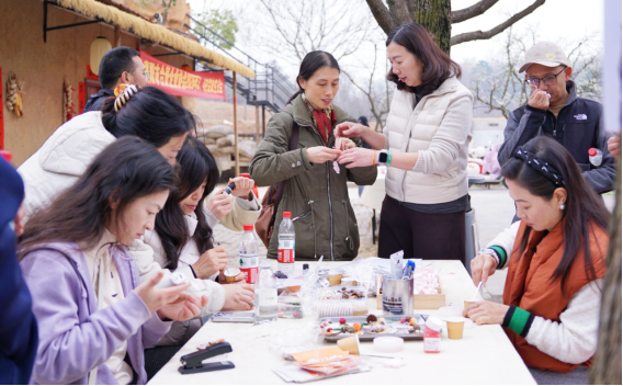 襄阳市台资企业协会成功举办2026年植树活动暨会员生日会642