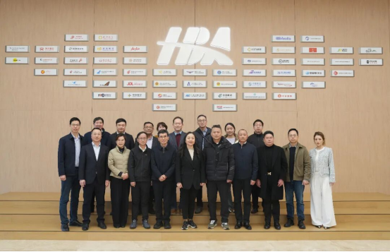 湖北机场集团与武汉市台办182