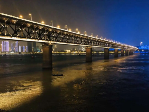 不止是九省通衢 更是心灵的码头1463 不止是九省通衢 更是心灵的码头1463