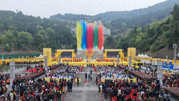第十届海峡两岸嫘祖文化交流活动在四川盐亭举行24 第十届海峡两岸嫘祖文化交流活动在四川盐亭举行24