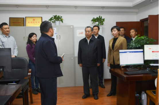 普布顿珠到省委台办调研座谈510