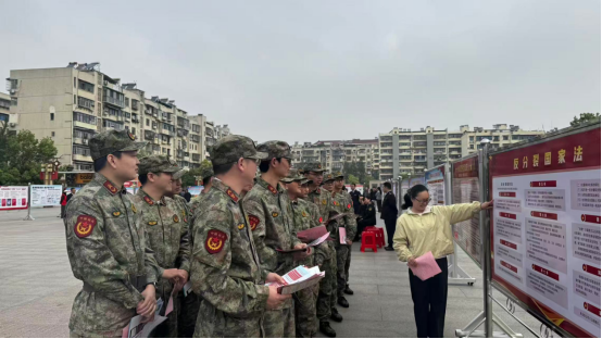 丹江口市台办开展涉台法律法规宣传活动21