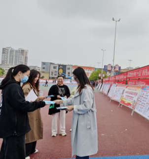 筑牢国安防线 凝聚涉台共识——南阳市唐河县台办开展全民国家安全教育日宣传活动