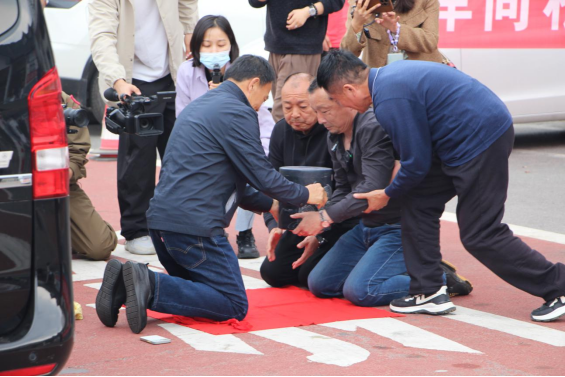 平顶山市台办助力去台抗战老兵魂归故里20