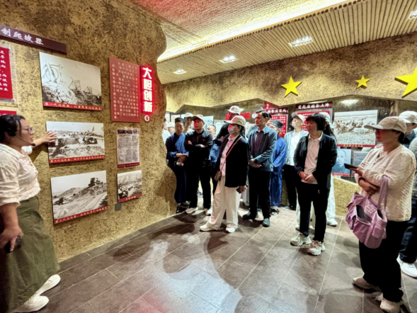 新野县台办开展“同饮丹江水两岸一家亲”红色教育活动133
