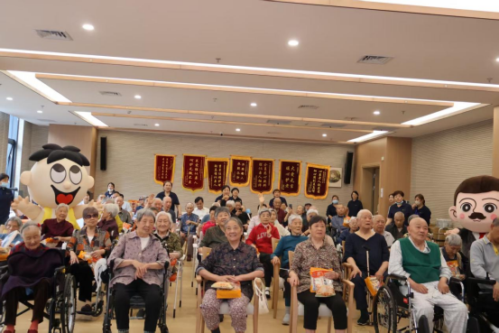 台企旺旺集团开展爱心慰问活动96