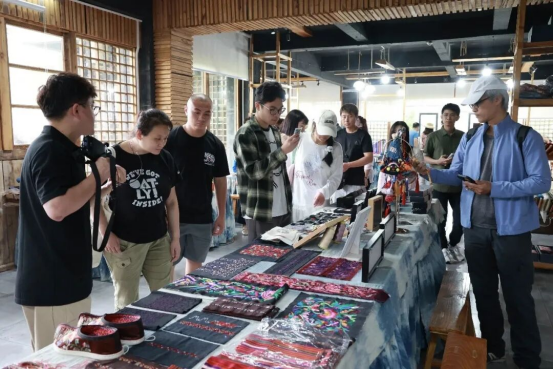 七日黔行,情牵两岸:台湾青年黔东南文化初体验与深情共鸣1245 七日黔行,情牵两岸:台湾青年黔东南文化初体验与深情共鸣1245