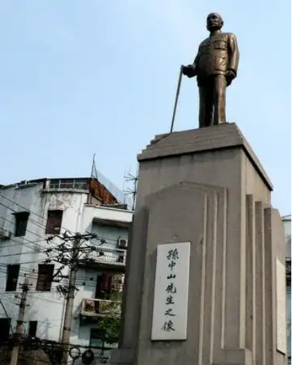 孙中山与武汉·纪念印记（一）丨伟人身影——武汉三座孙中山铜像613