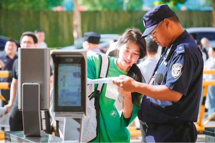 手绘高考日程表、向日葵送考团、铁骑护考路……一场大考,满城温情137 手绘高考日程表、向日葵送考团、铁骑护考路……一场大考,满城温情137