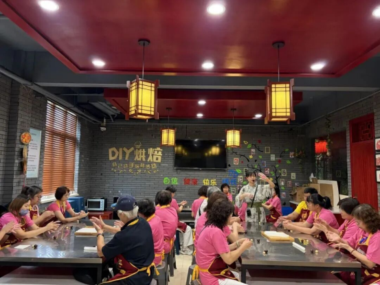 台湾游客走进武汉扬子江糕饼文化园沉浸式体验荆楚匠心193