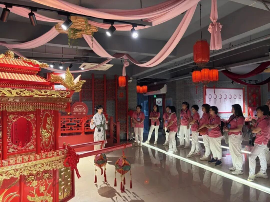 台湾游客走进武汉扬子江糕饼文化园沉浸式体验荆楚匠心412