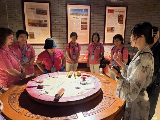 台湾游客走进武汉扬子江糕饼文化园沉浸式体验荆楚匠心416