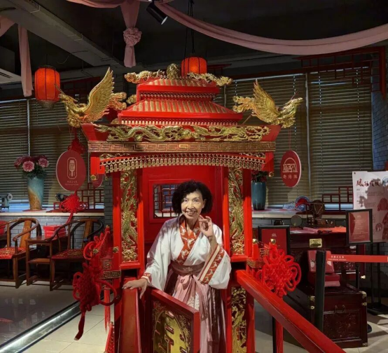 台湾游客走进武汉扬子江糕饼文化园沉浸式体验荆楚匠心654